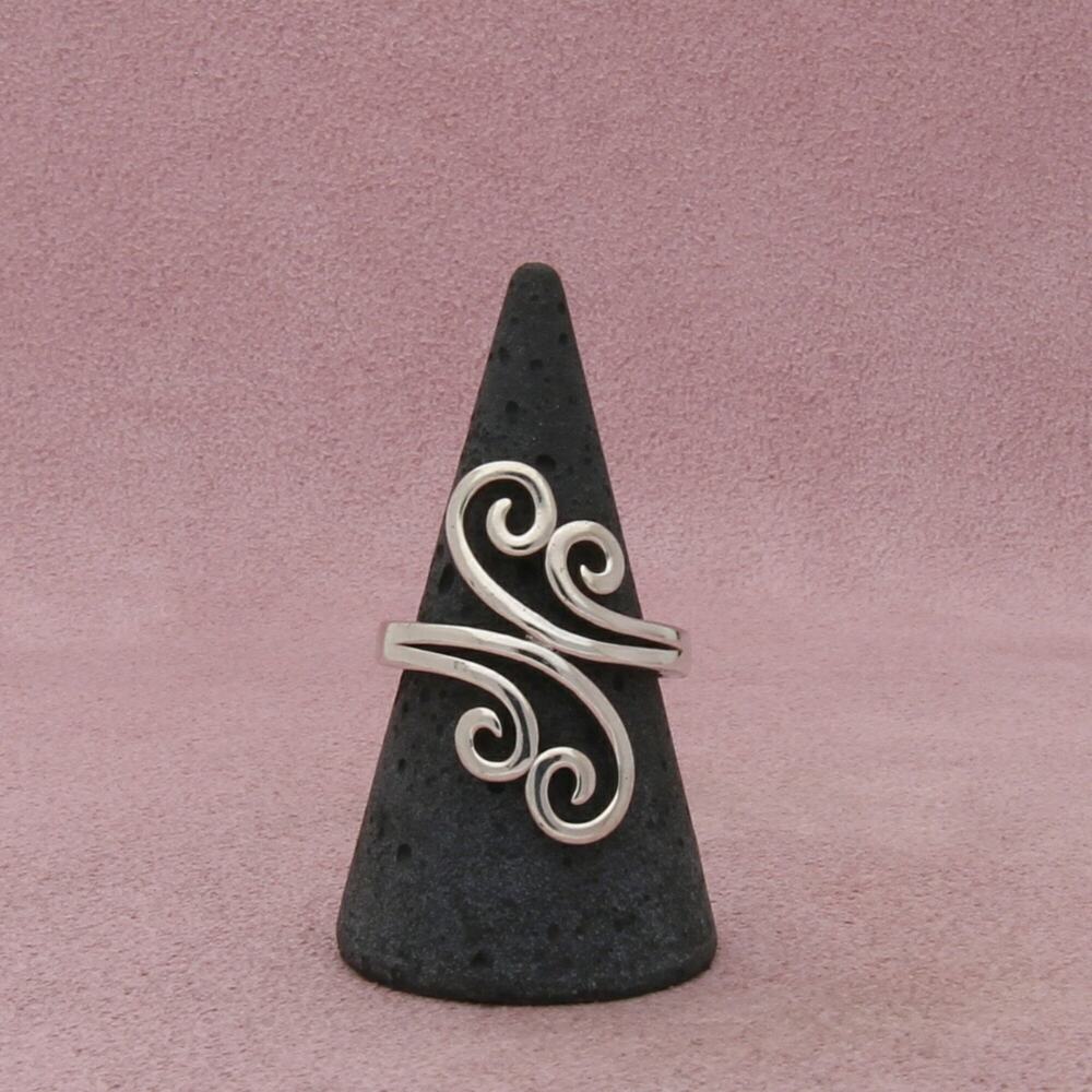 sterling silver elongated swirls ring size 8.5